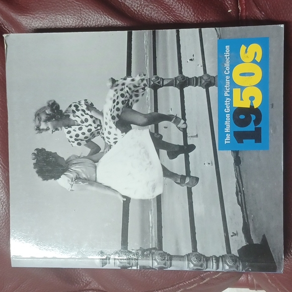 BOOK 1950 THE HULTON GETTY PICTURE COLLECTION - Picture 1 of 4